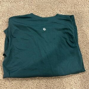 Lululemon Swiftly Relaxed Long Sleeve / Size 4 / Color: Forest Green 🌲